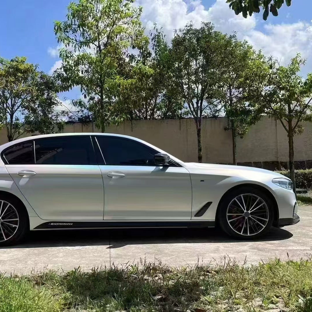 Vinilo para coche con acabado láser blanco mate de calidad