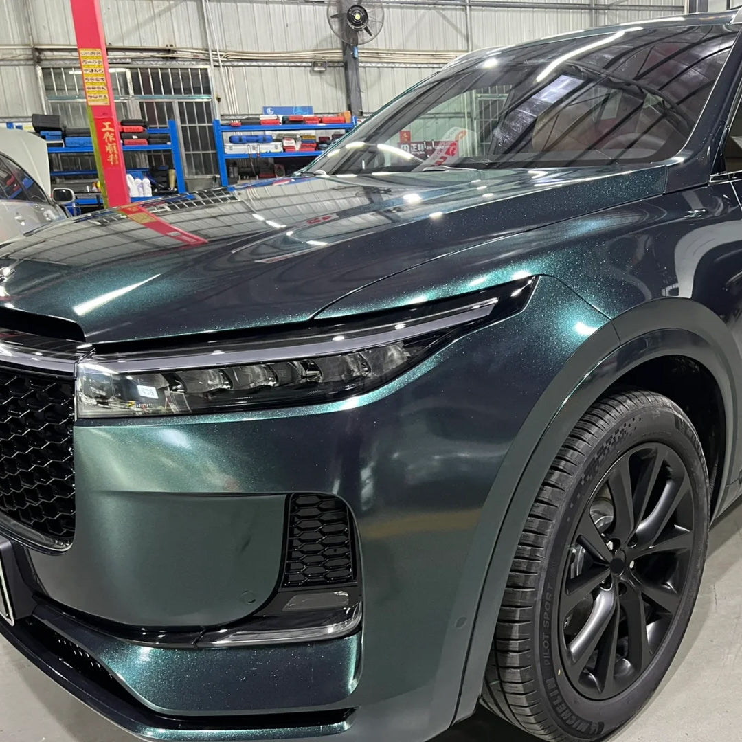 Vinilo para coche verde esmeralda metalizado brillante de Li Auto