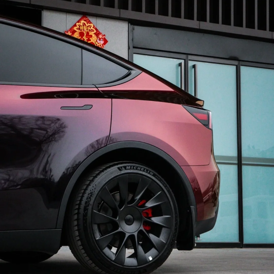 Tesla Glossy PET Diamonds Black Red Car Vinyl Wrap